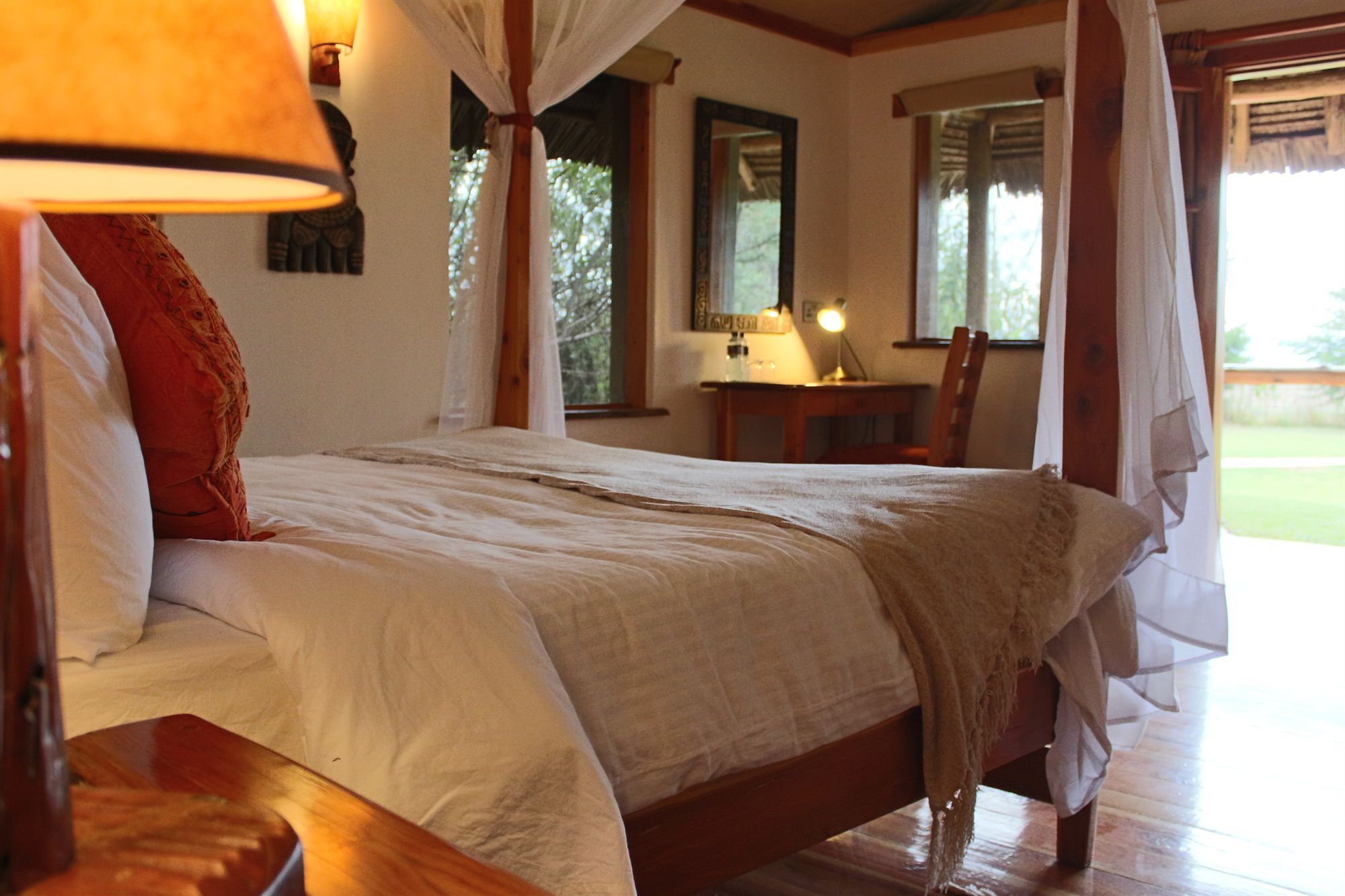 Ziwa Bush Lodge นาคูรู ภายนอก รูปภาพ